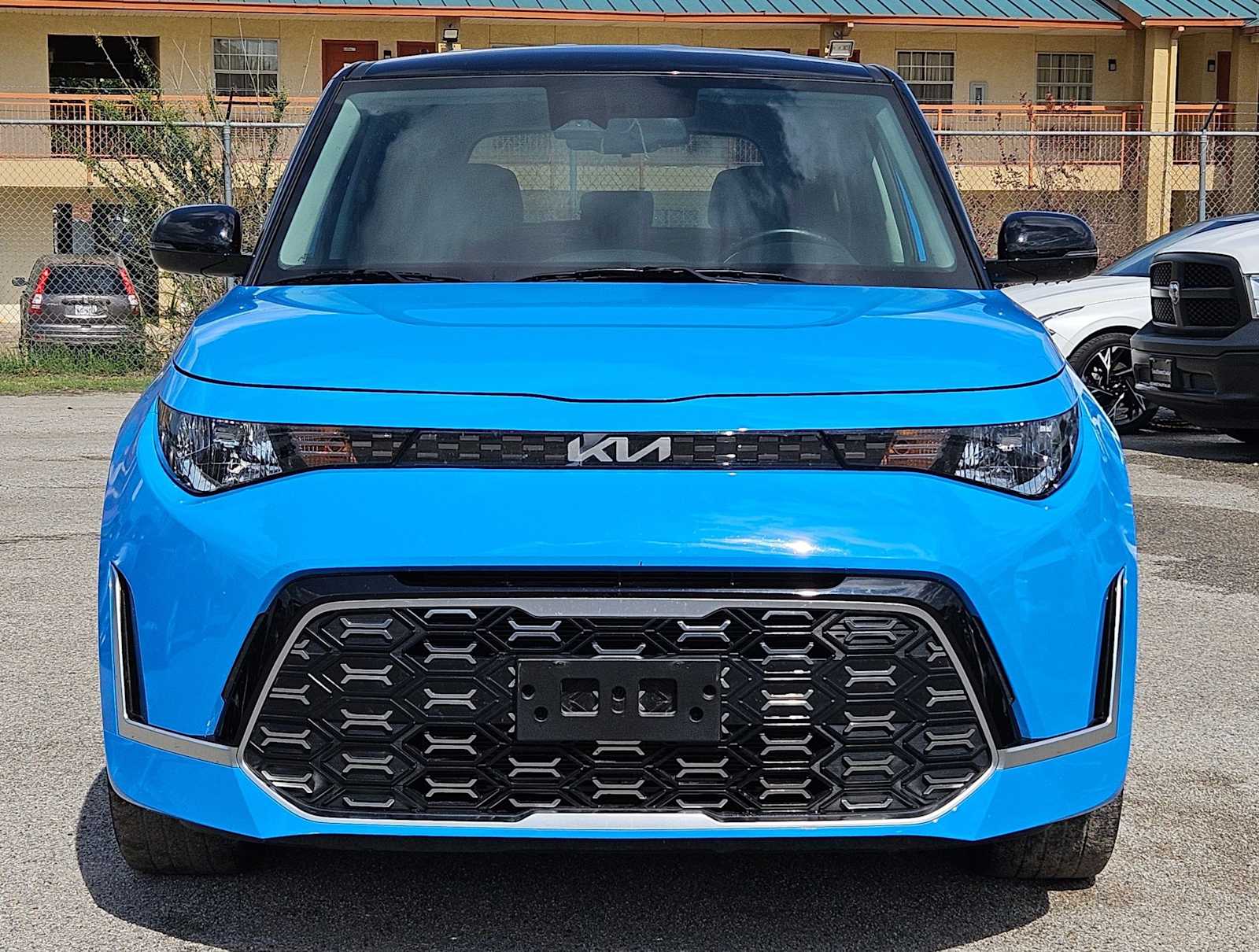 Thumbnail: 2023 Kia Soul - 8
