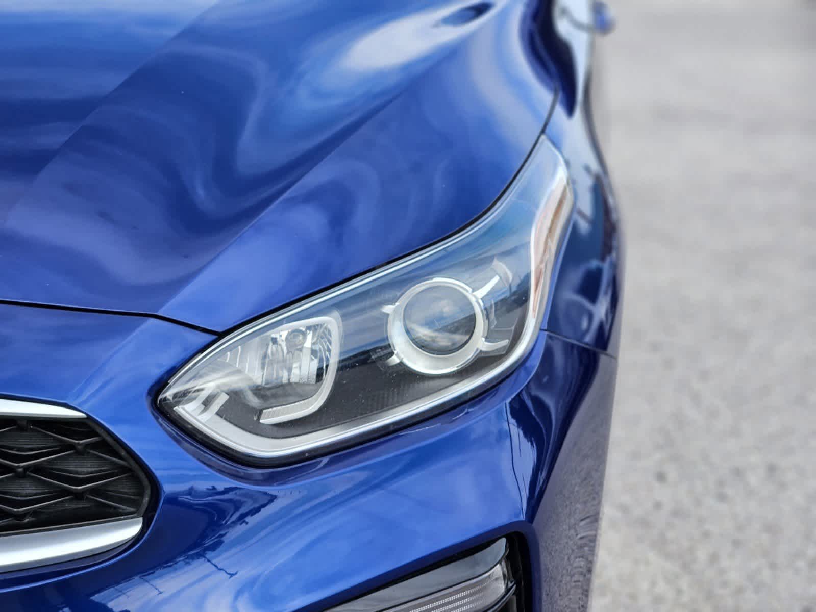Thumbnail: 2020 Kia Forte - 11