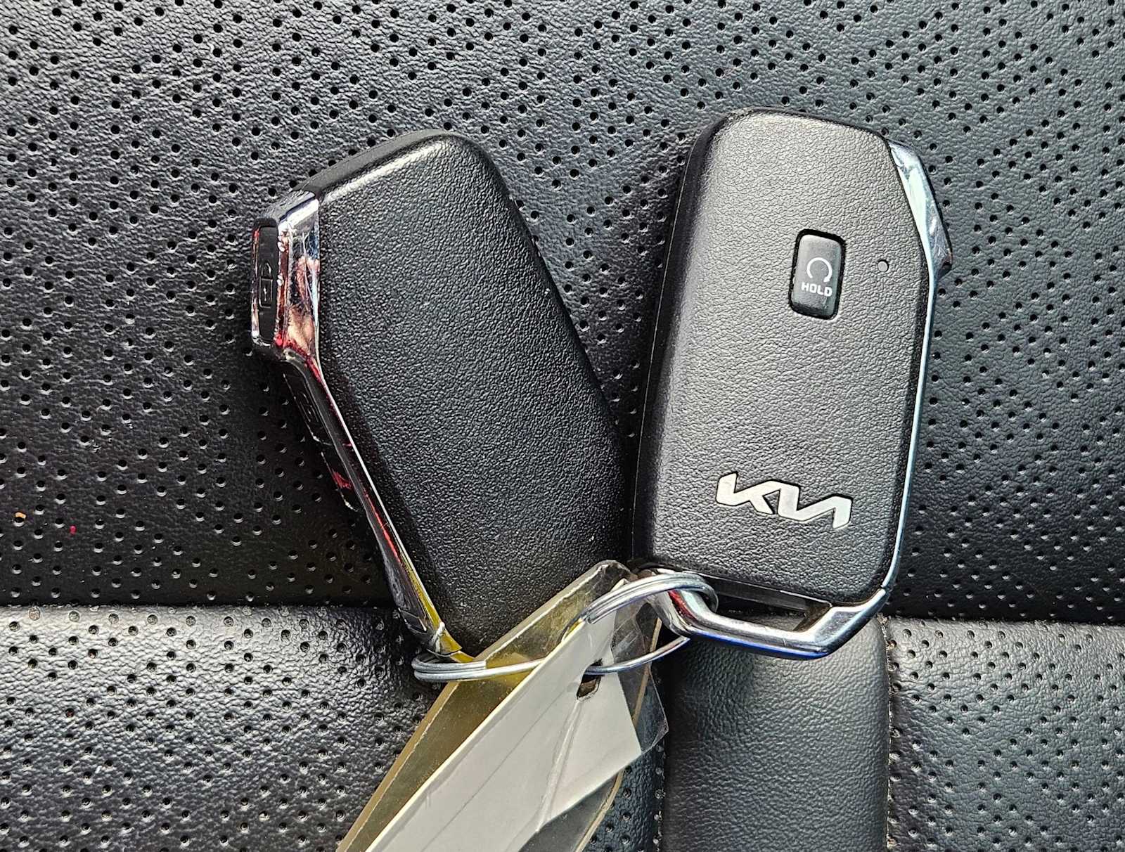 Thumbnail: 2023 Kia Sorento - 35