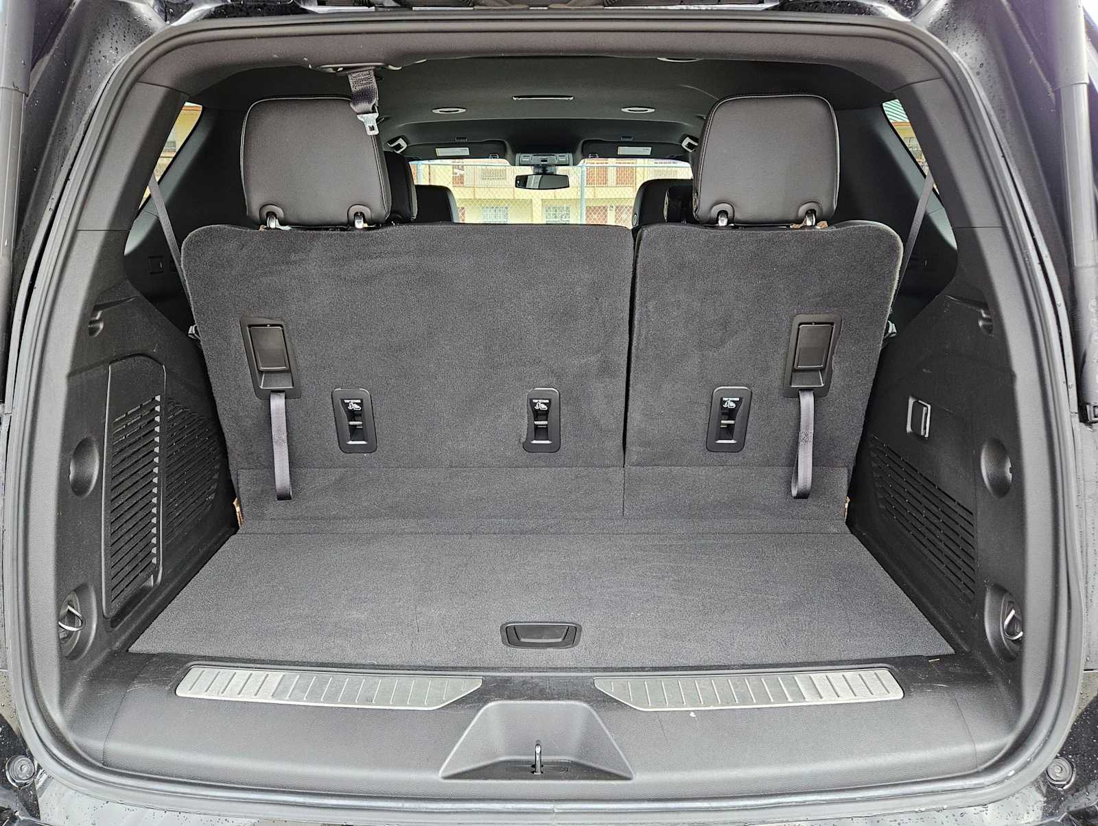 Thumbnail: 2022 Chevrolet Tahoe - 35