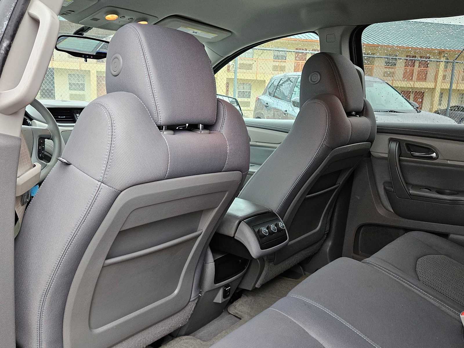 Thumbnail: 2014 Chevrolet Traverse - 18