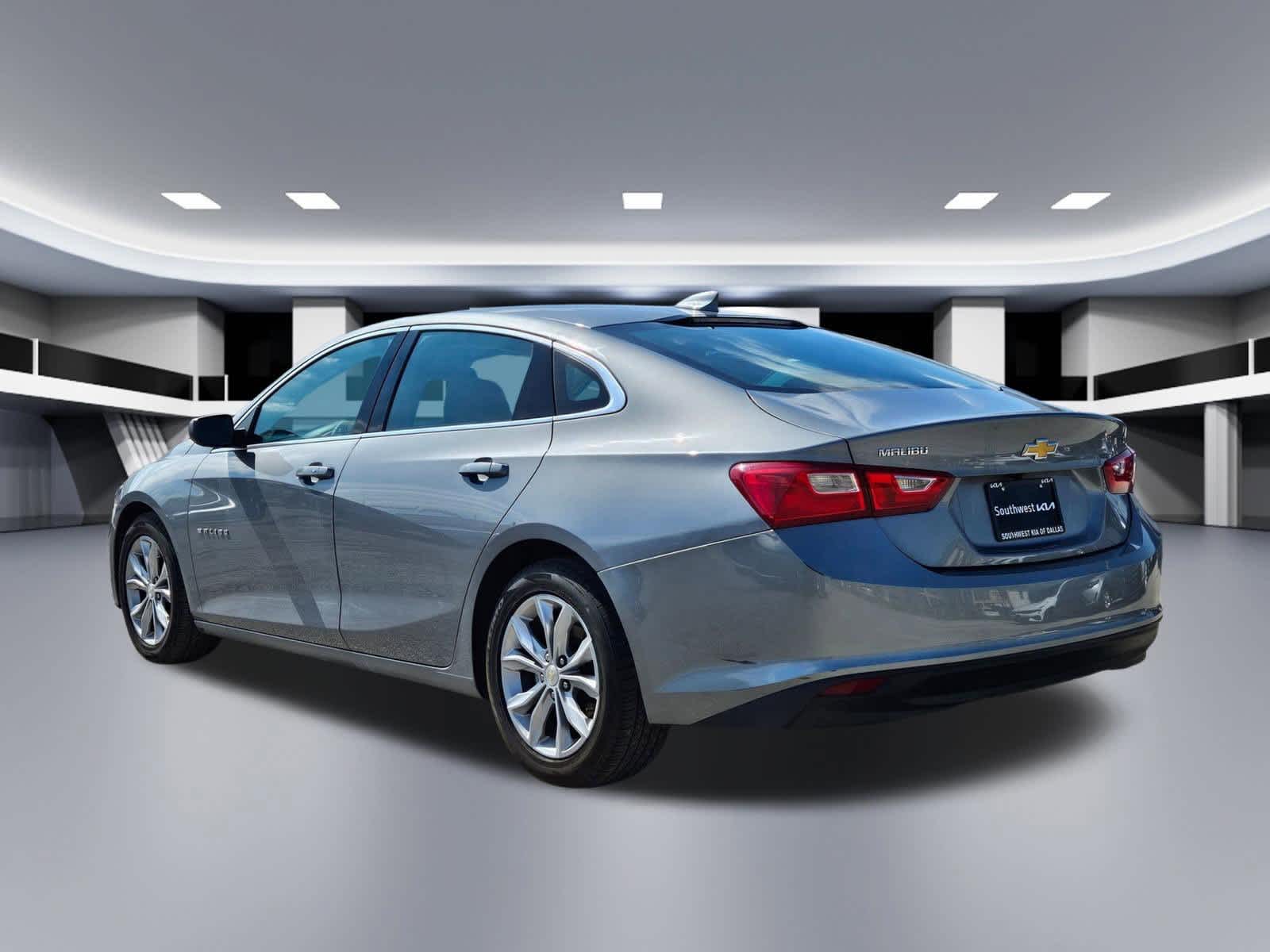 Thumbnail: 2023 Chevrolet Malibu - 4