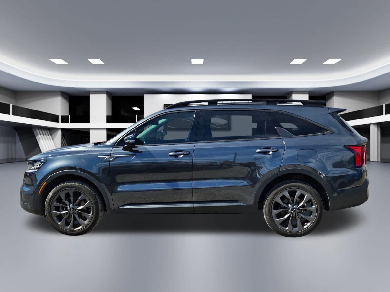 Thumbnail: 2023 Kia Sorento - 2