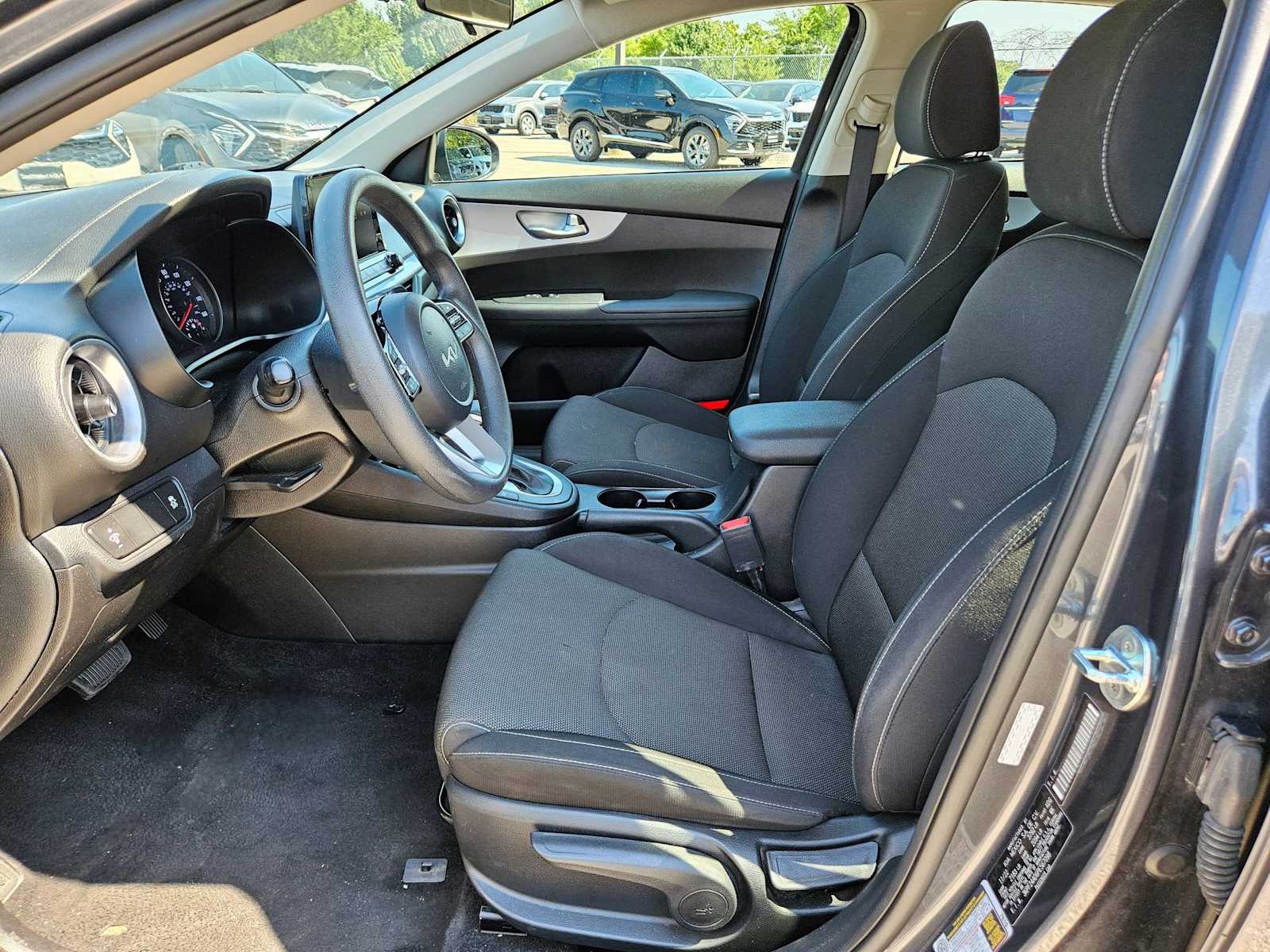 Thumbnail: 2023 Kia Forte - 14