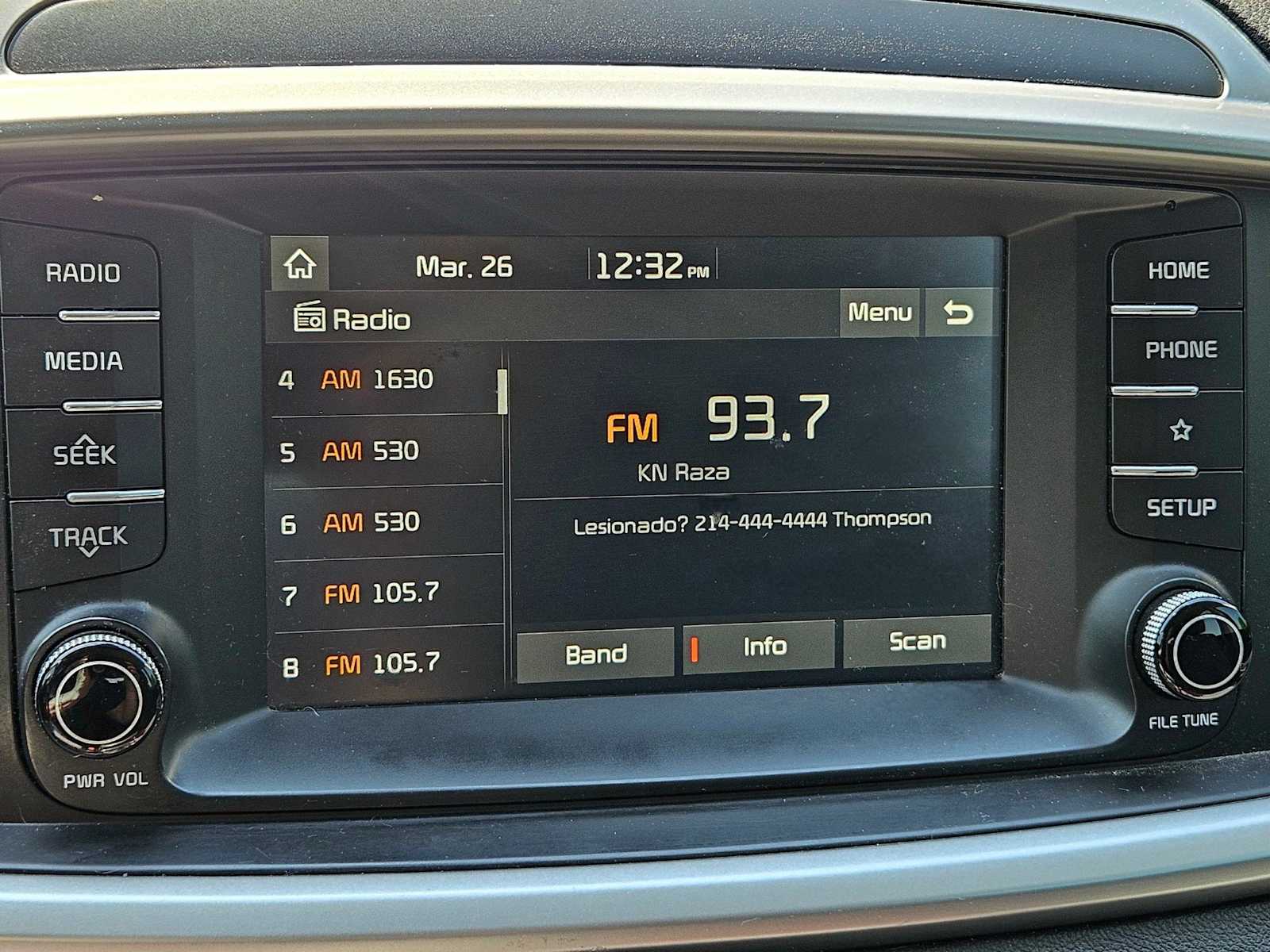 Thumbnail: 2020 Kia Sorento - 18