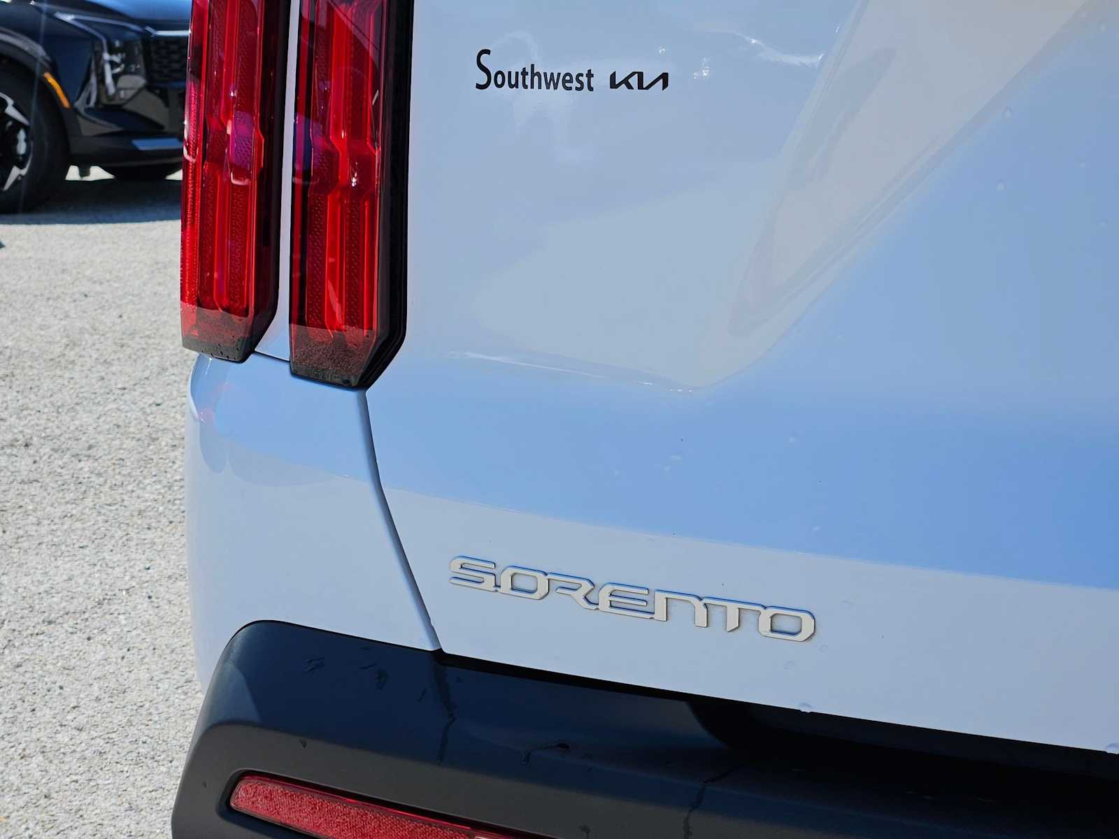 Thumbnail: 2023 Kia Sorento - 11