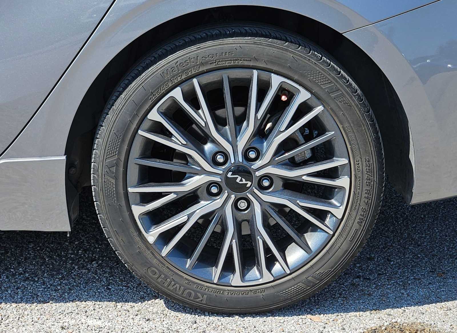 Thumbnail: 2023 Kia Forte - 13