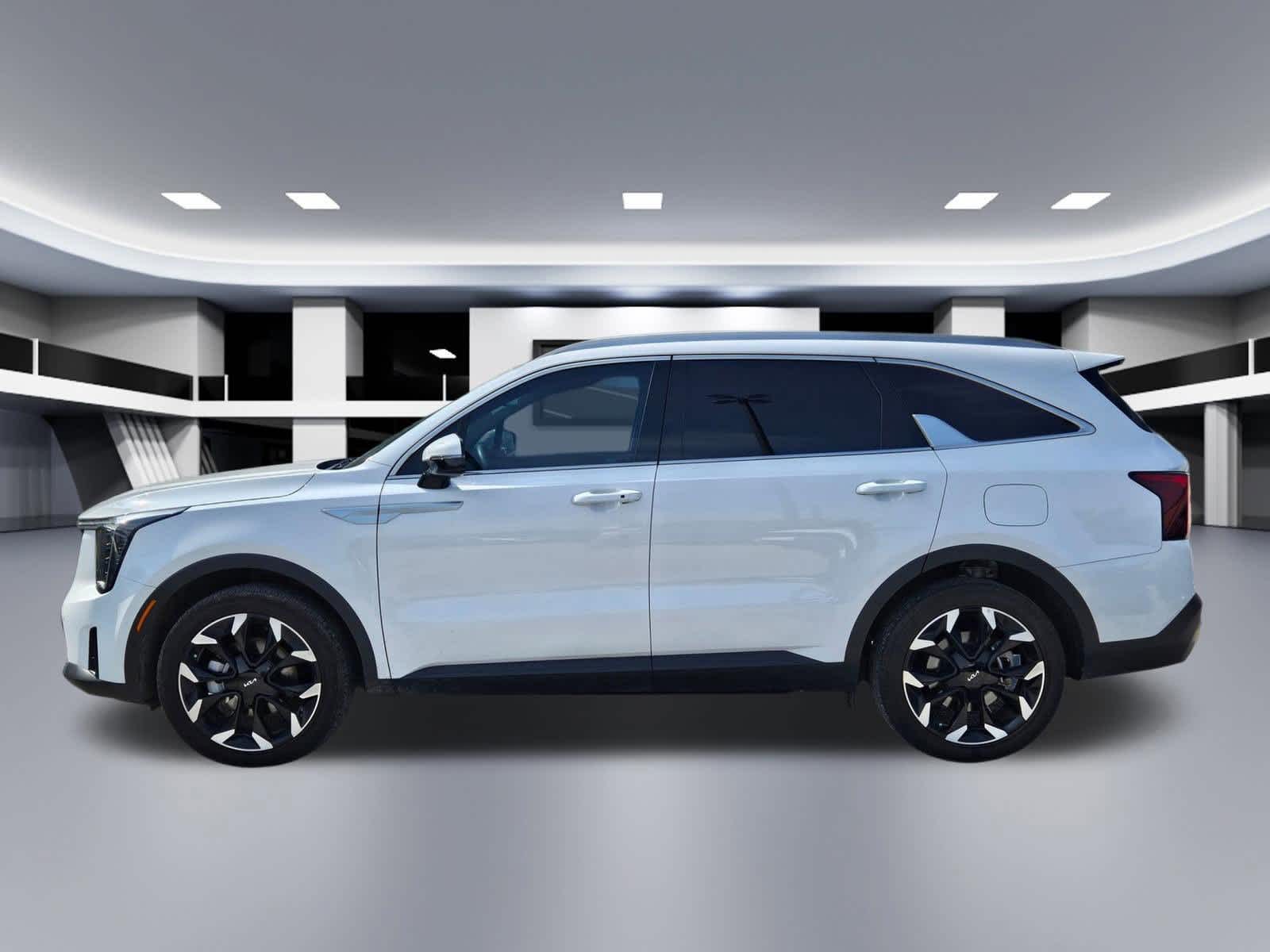Thumbnail: 2025 Kia Sorento - 3