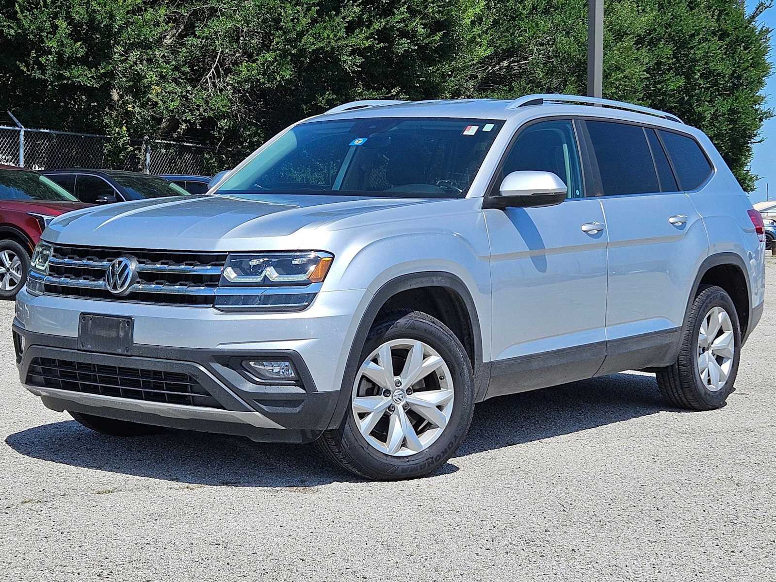 2018 Volkswagen Atlas SE Hero Image