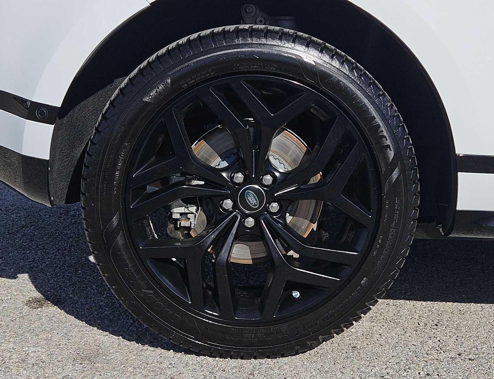 Thumbnail: 2020 Land Rover Range Rover Evoque - 15