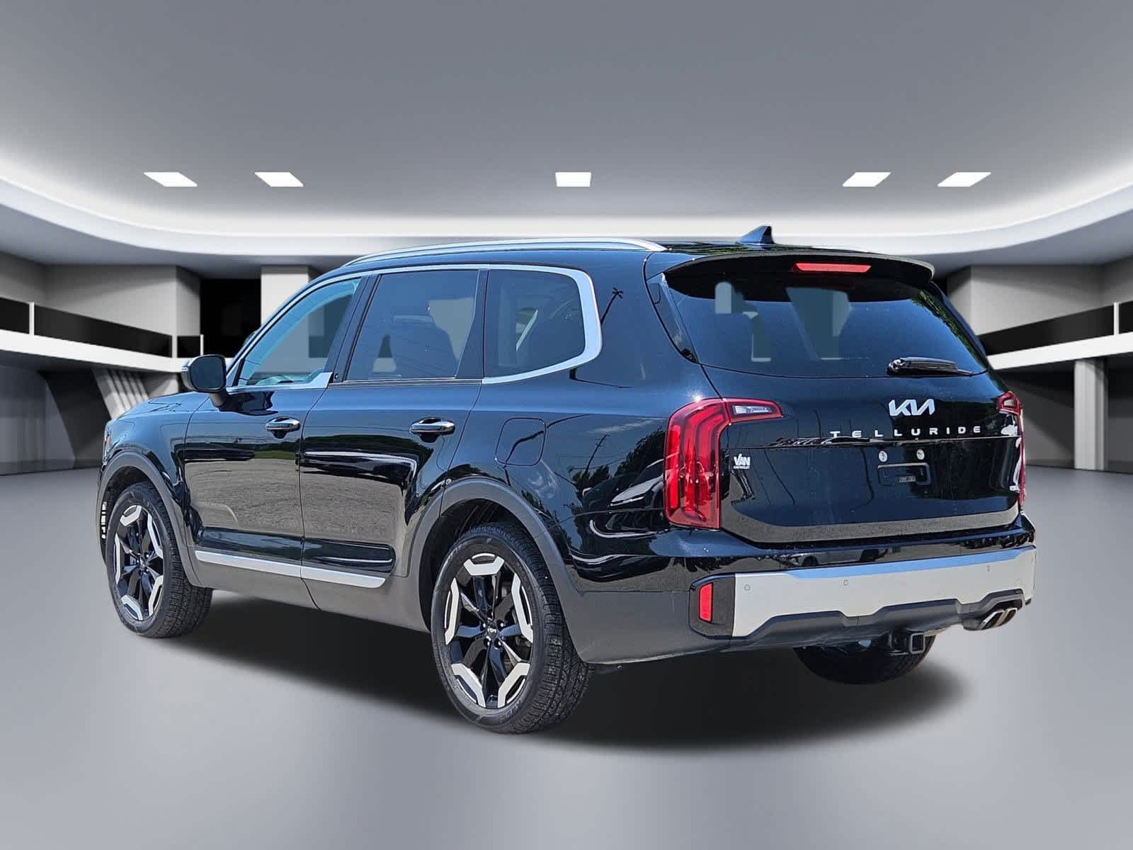 Thumbnail: 2024 Kia Telluride - 3