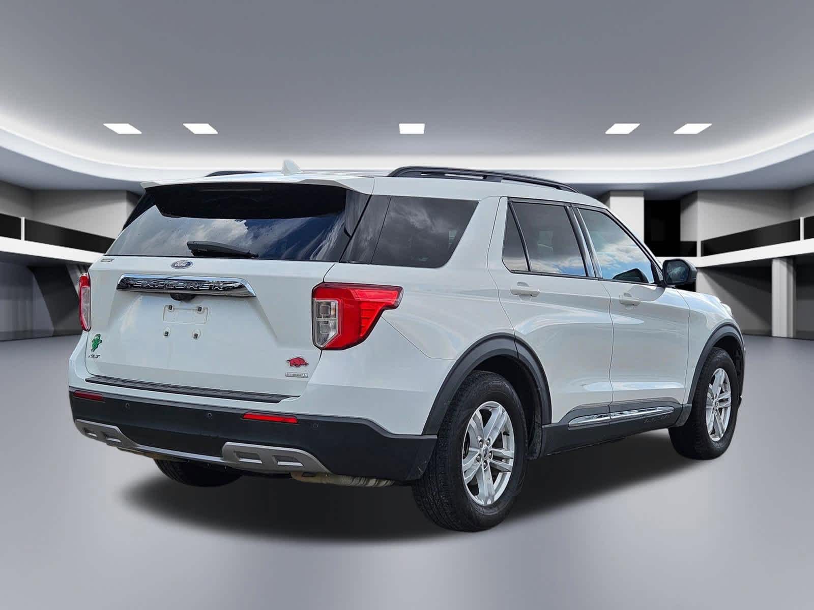 Thumbnail: 2020 Ford Explorer - 6