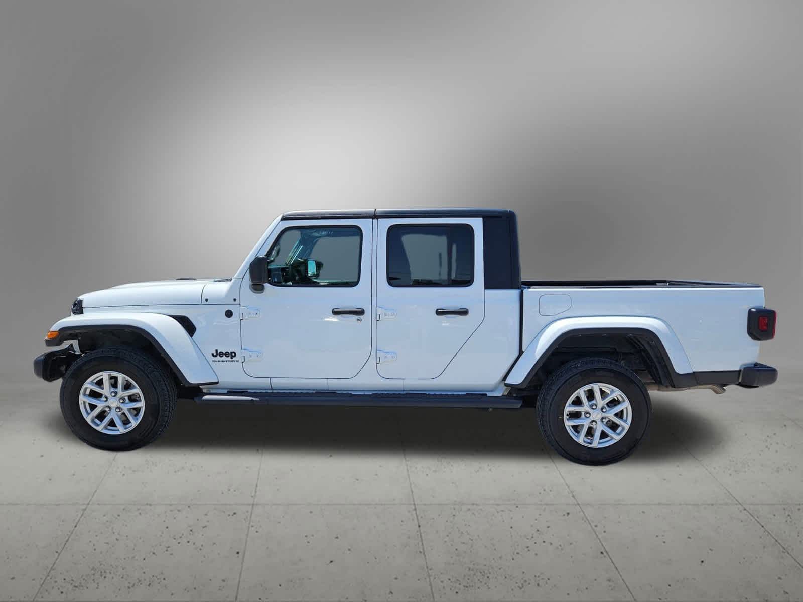 Thumbnail: 2023 Jeep Gladiator - 3