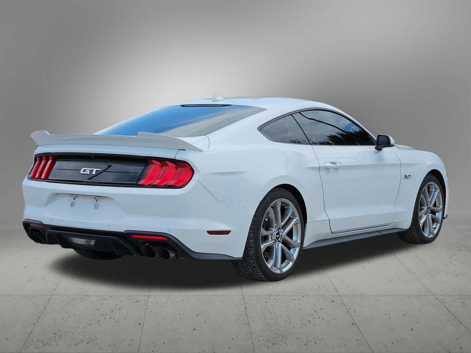 Thumbnail: 2022 Ford Mustang - 6