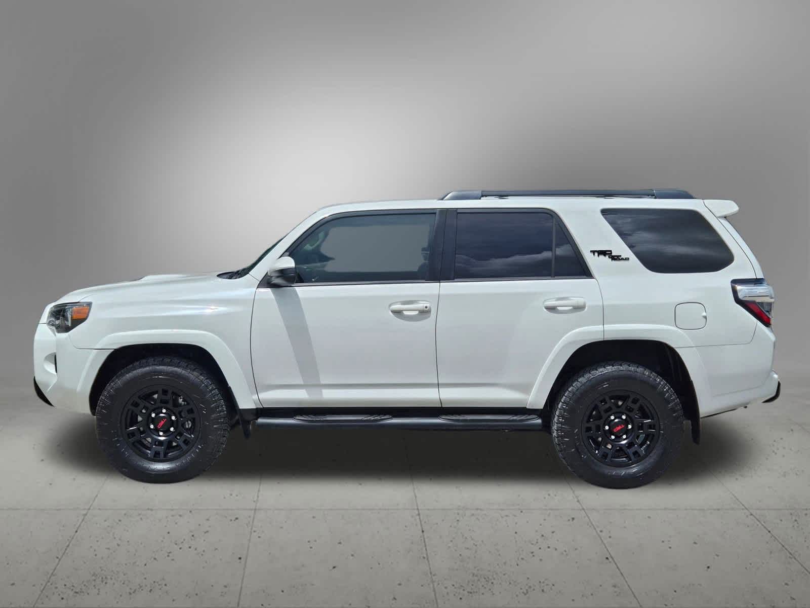 Thumbnail: 2019 Toyota 4Runner - 3