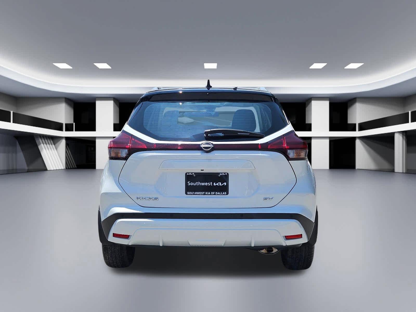 Thumbnail: 2023 Nissan Kicks - 2