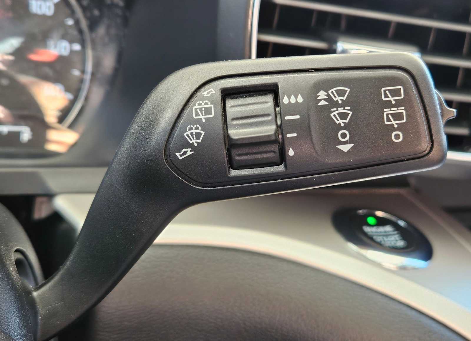 Thumbnail: 2020 Ford Explorer - 28