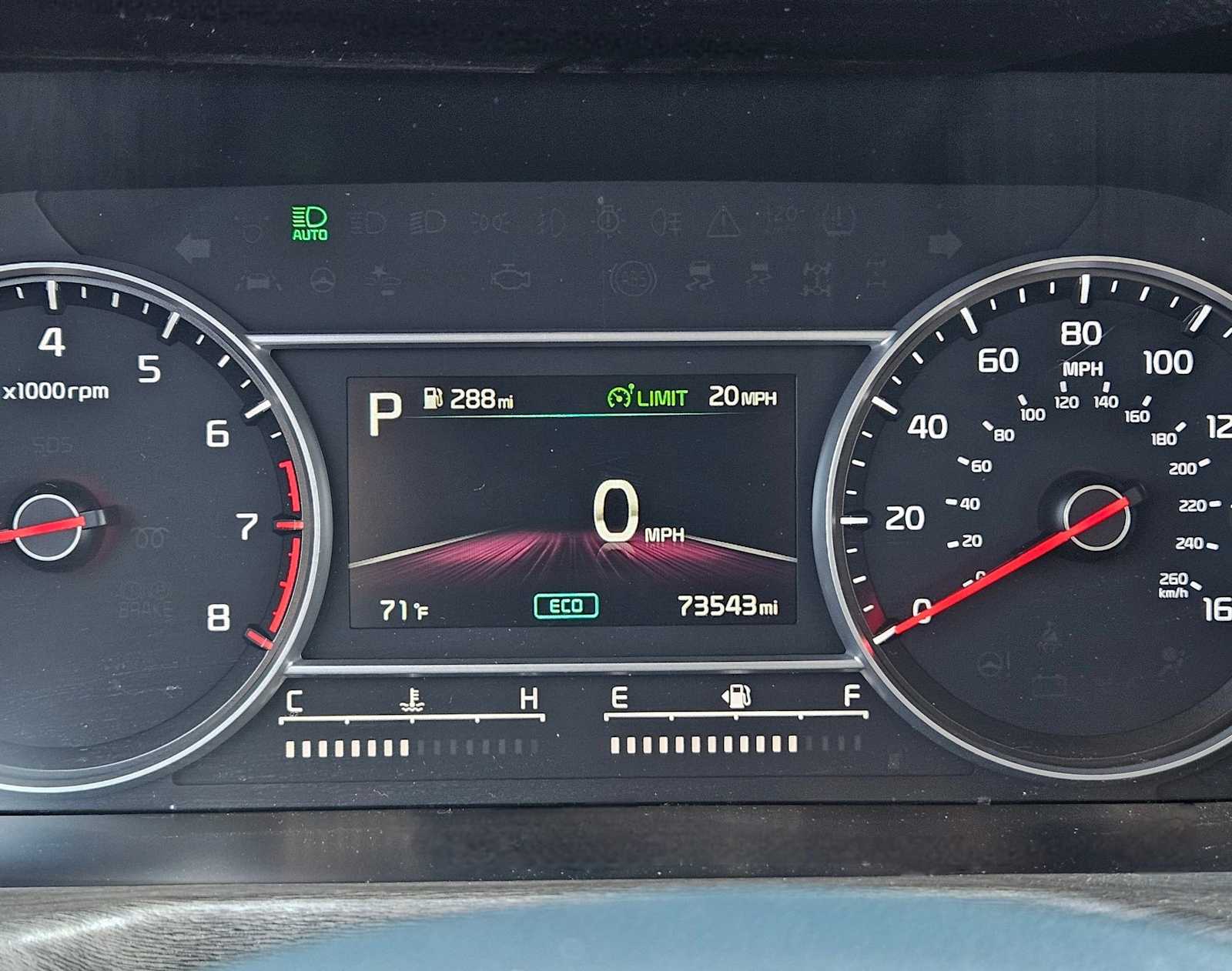 Thumbnail: 2022 Kia Sorento - 21