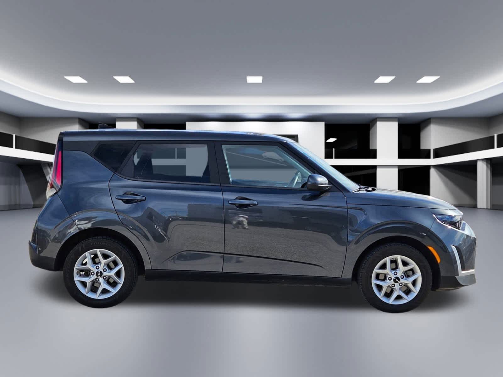 Thumbnail: 2023 Kia Soul - 6
