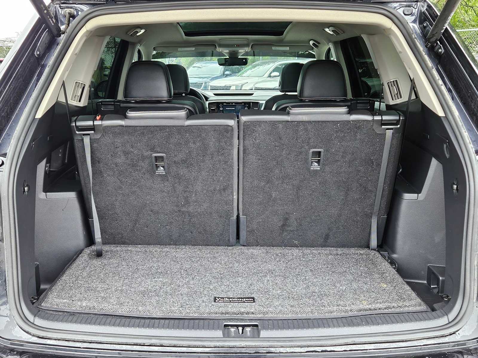 Thumbnail: 2023 Volkswagen Atlas - 34