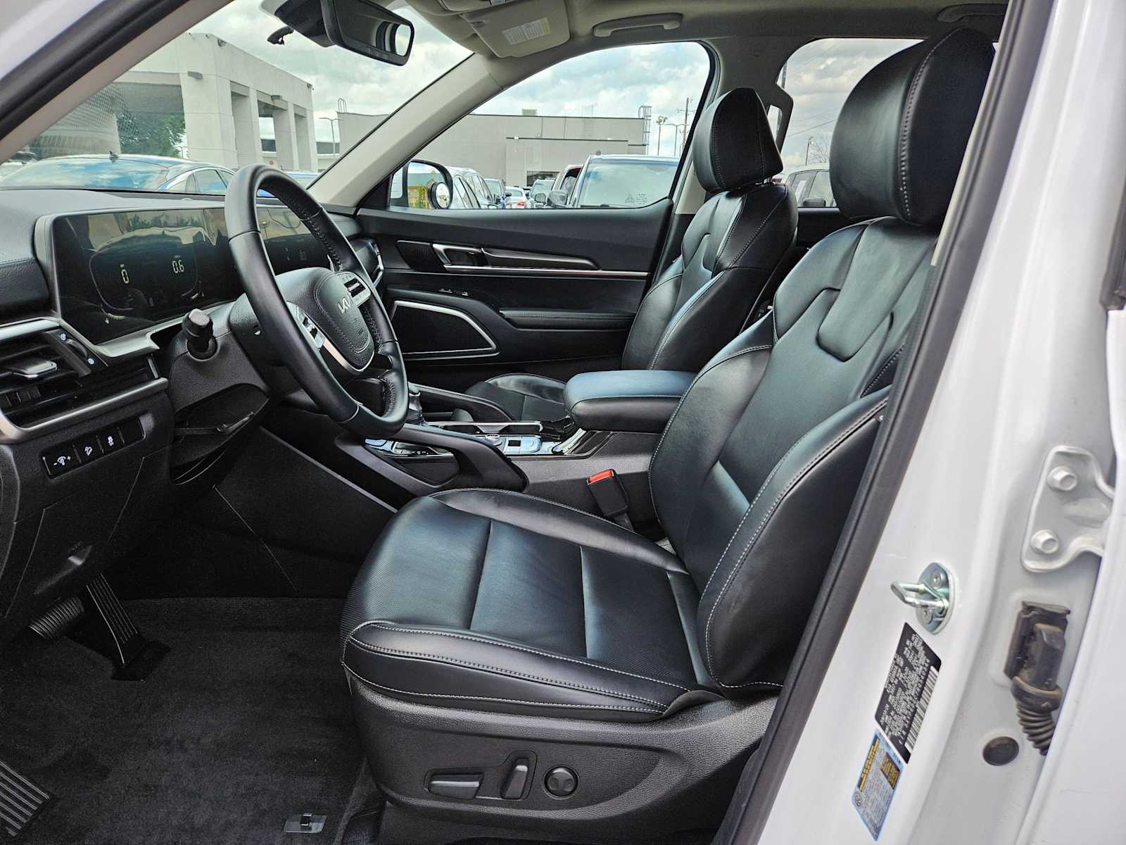 Thumbnail: 2024 Kia Telluride - 15