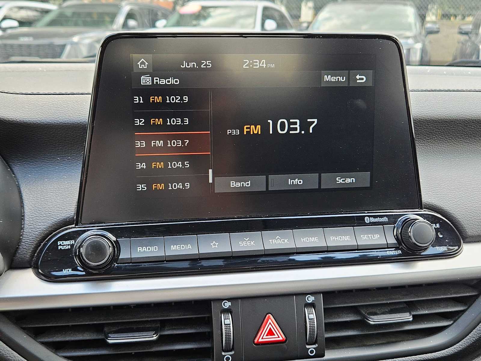 Thumbnail: 2021 Kia Forte - 23
