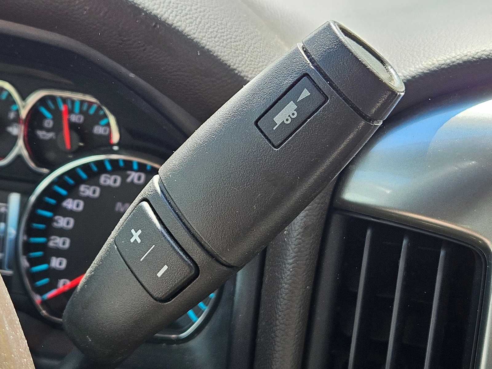 Thumbnail: 2016 Chevrolet Silverado 1500 - 21