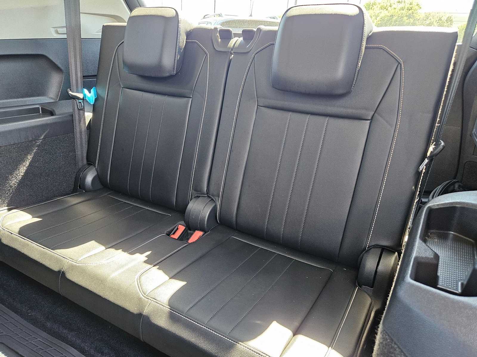 Thumbnail: 2022 Volkswagen Tiguan - 18