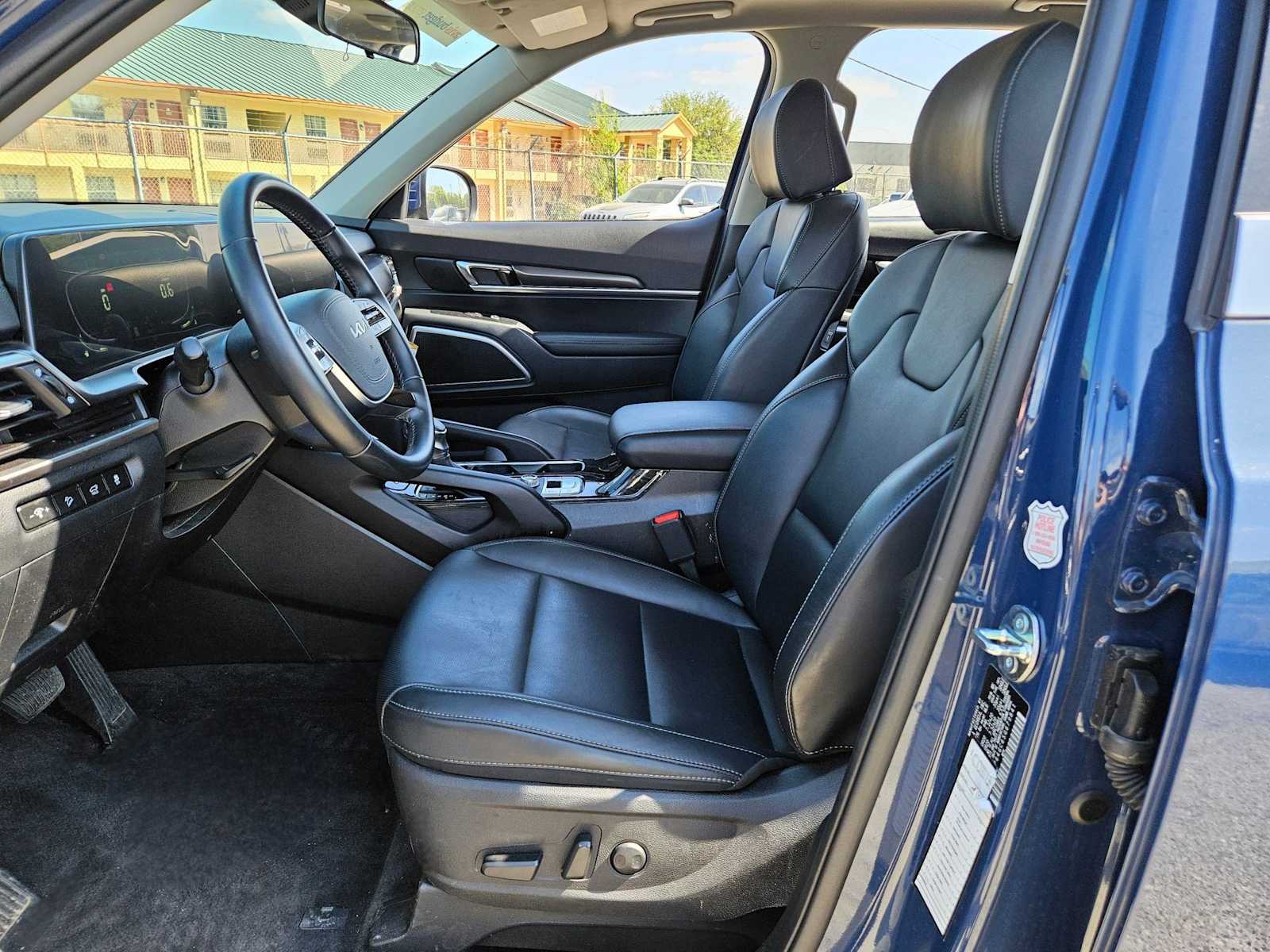 Thumbnail: 2025 Kia Telluride - 14