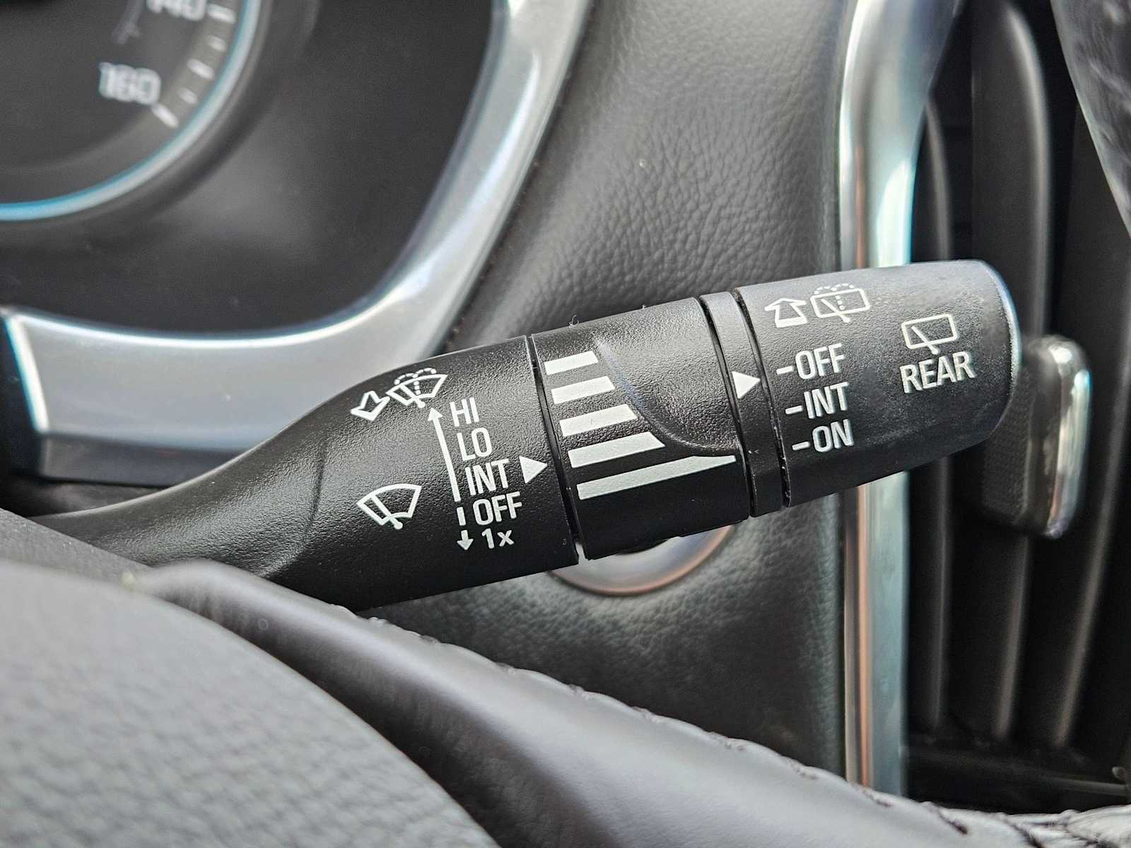 Thumbnail: 2021 Chevrolet Traverse - 26