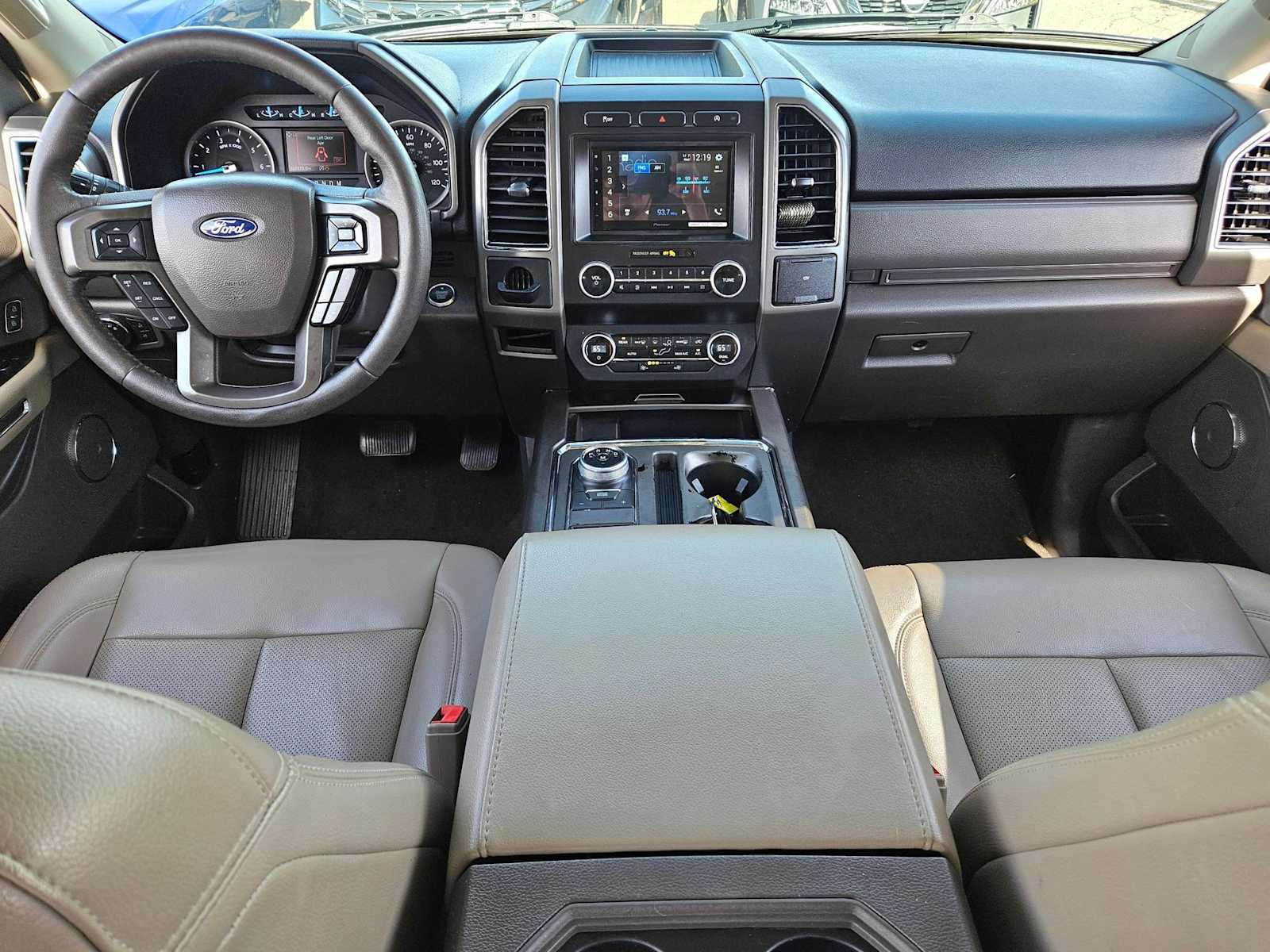 Thumbnail: 2019 Ford Expedition - 15