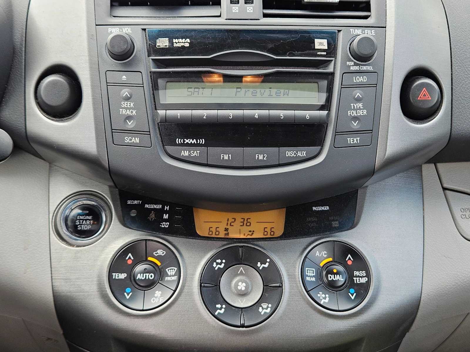 Thumbnail: 2011 Toyota RAV4 - 21