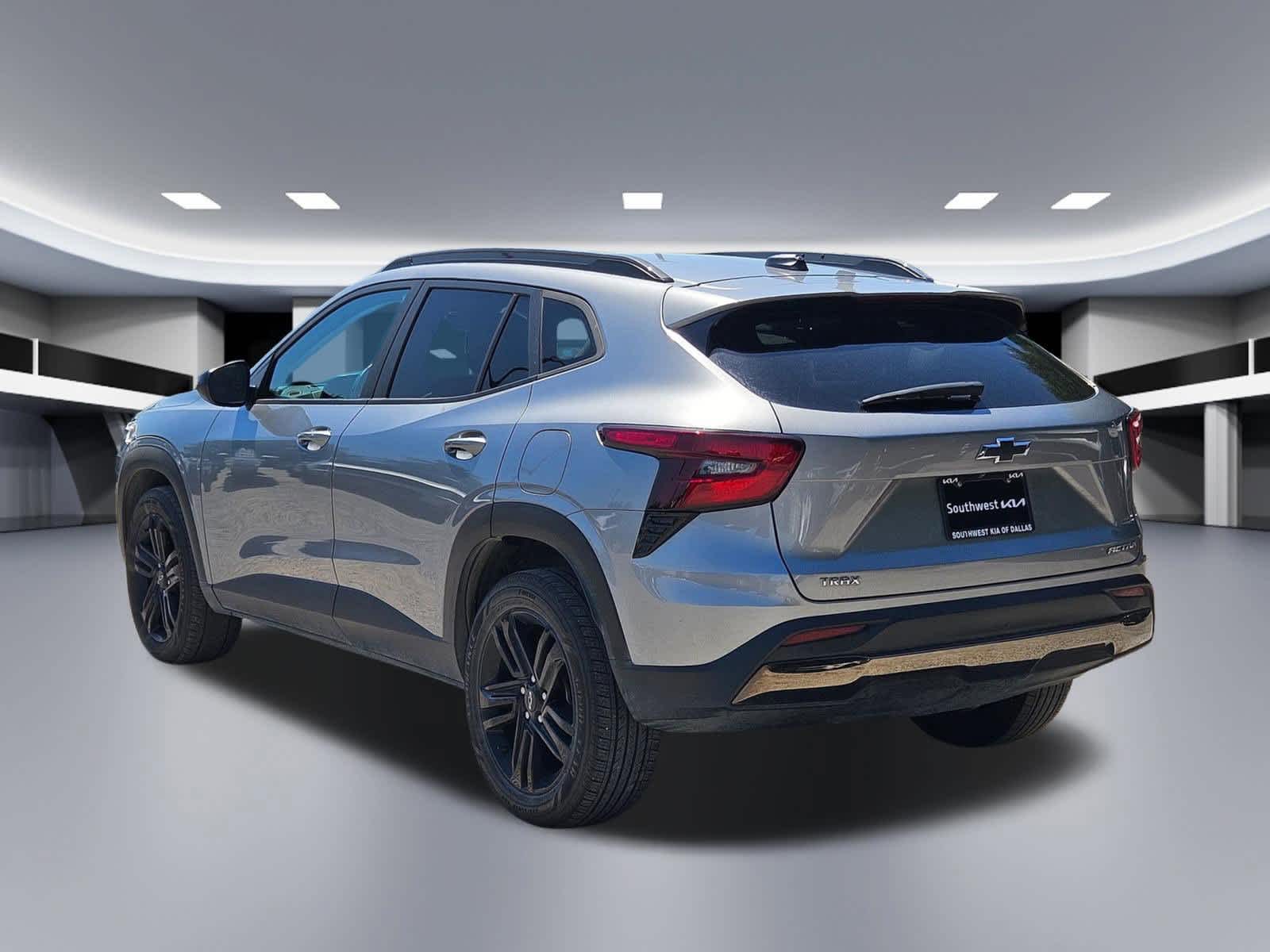 Thumbnail: 2024 Chevrolet Trax - 4