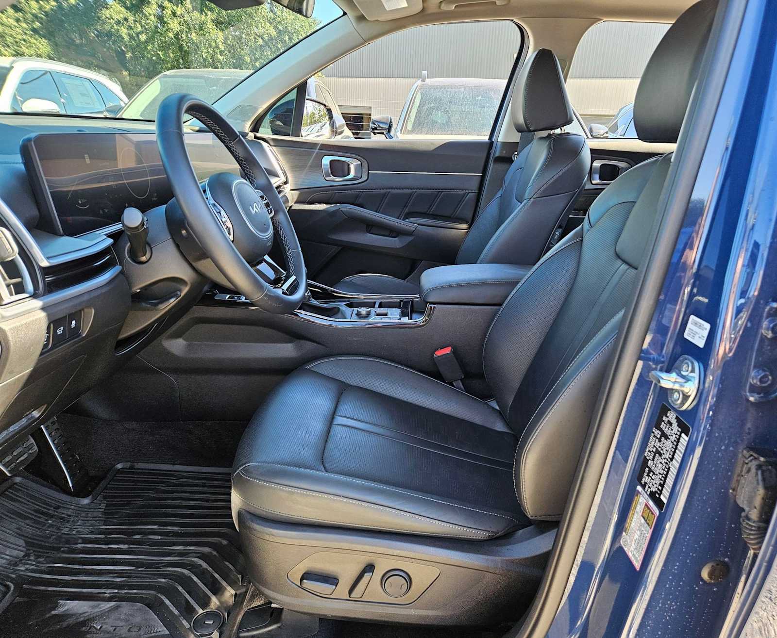 Thumbnail: 2024 Kia Sorento - 16