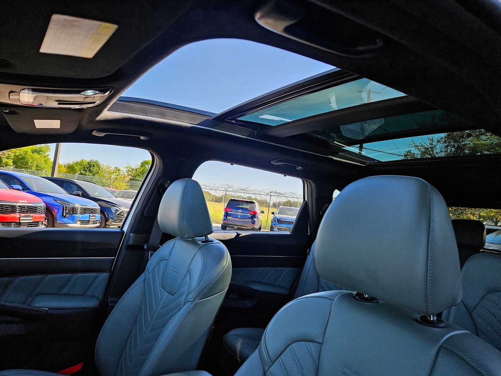 Thumbnail: 2024 Kia Sorento - 19