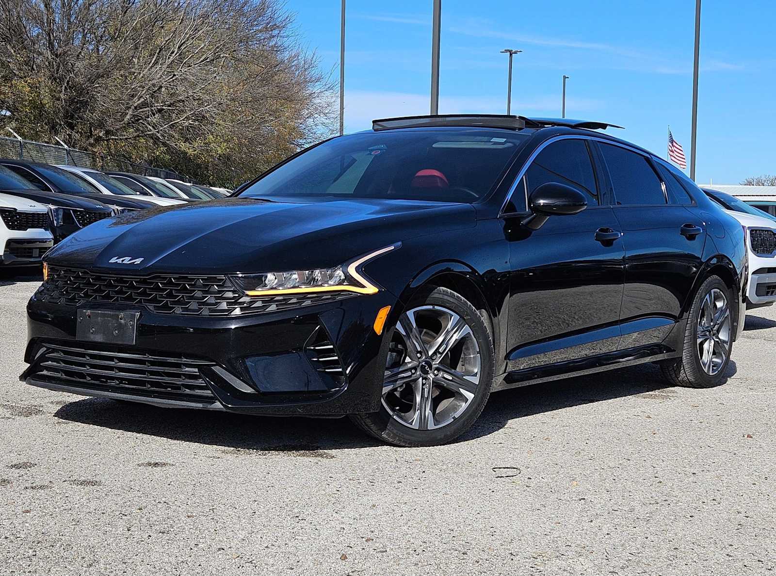 2023 Kia K5 EX's photo