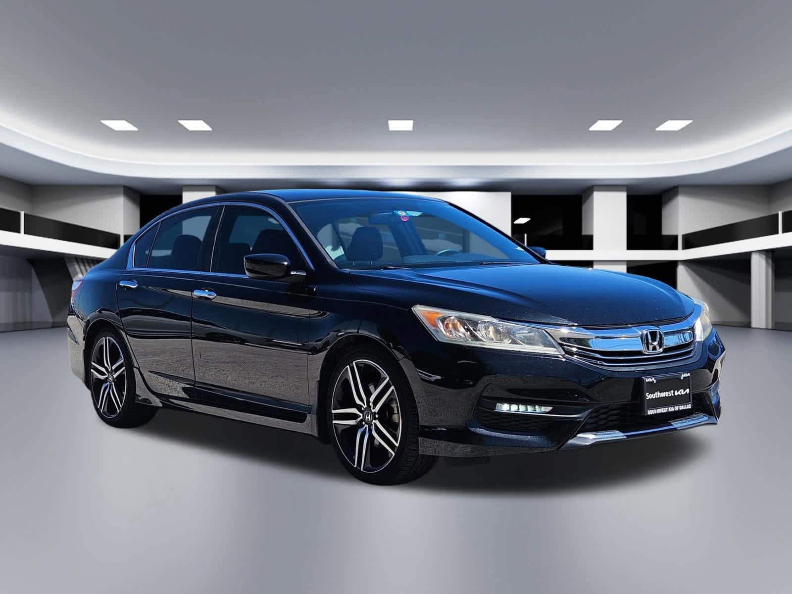 Thumbnail: 2017 Honda Accord - 8