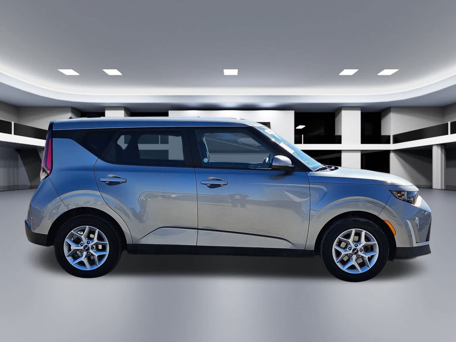 Thumbnail: 2024 Kia Soul - 6