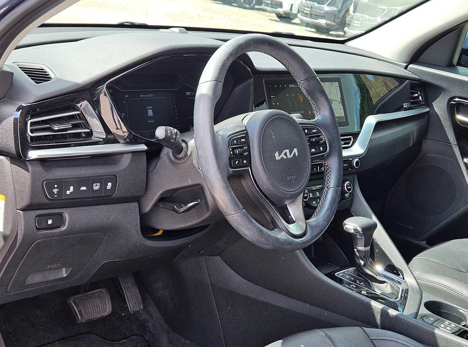 Thumbnail: 2022 Kia Niro - 2
