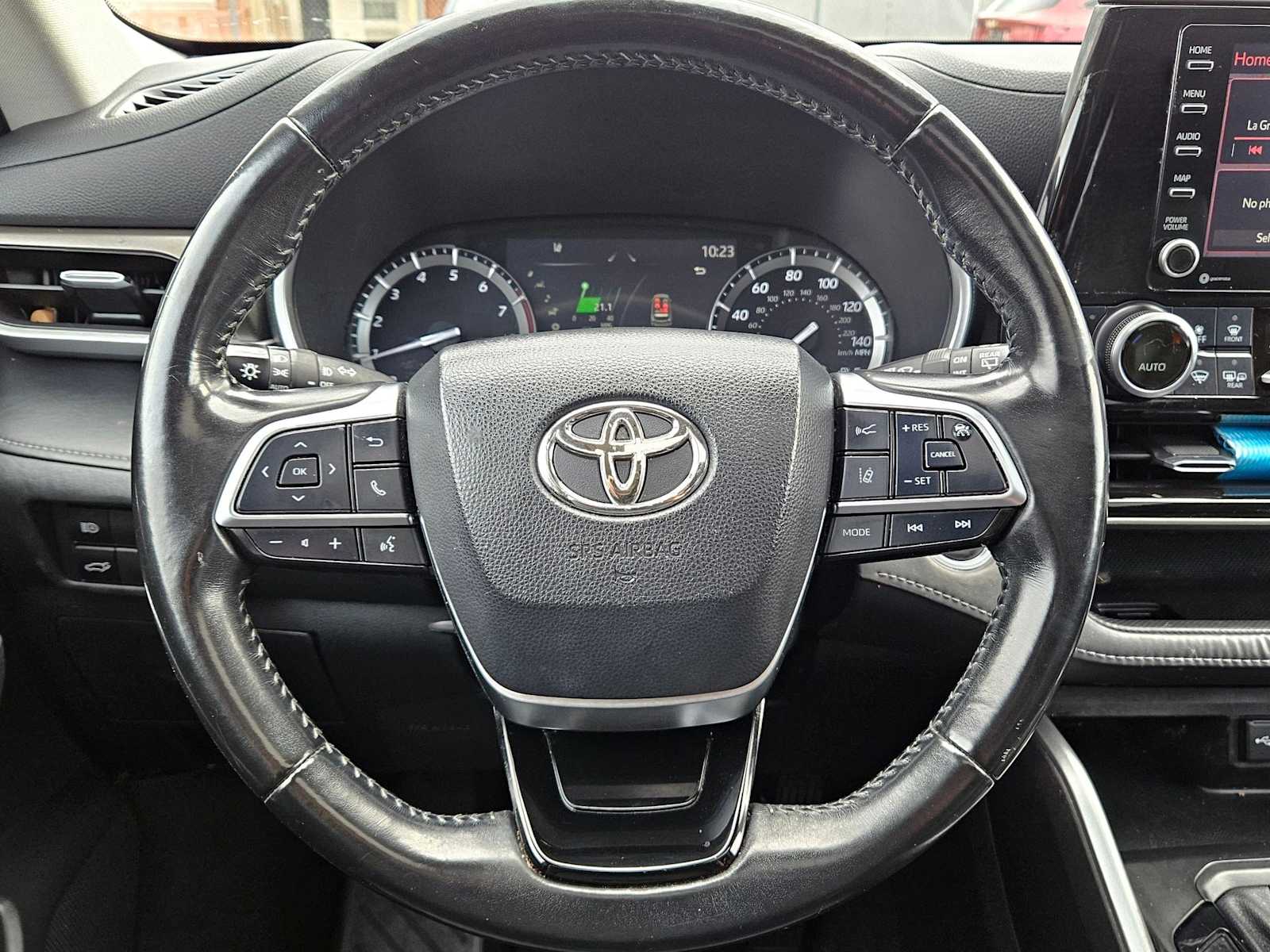 Thumbnail: 2021 Toyota Highlander - 23