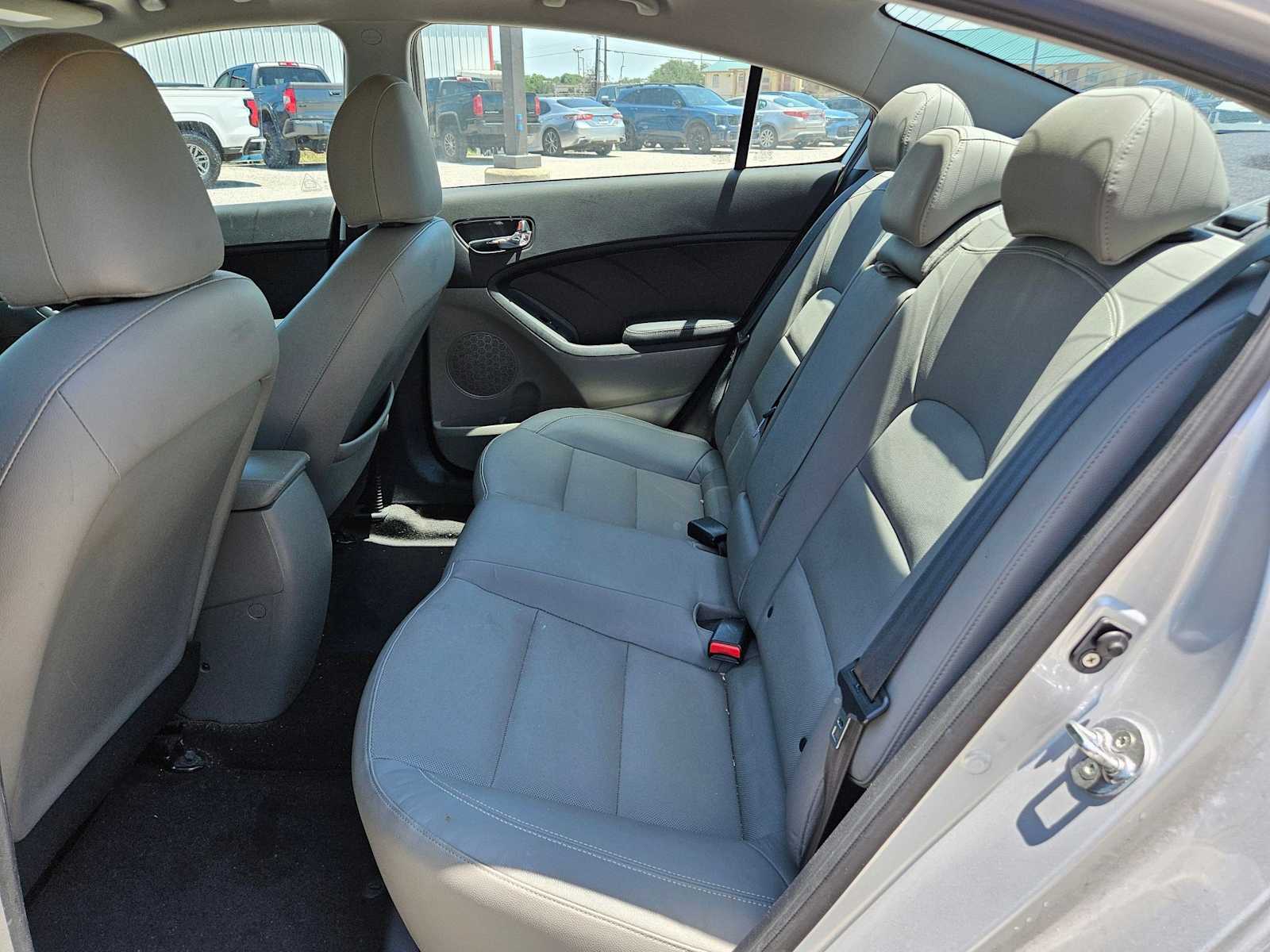 2016 Kia Forte EX 16