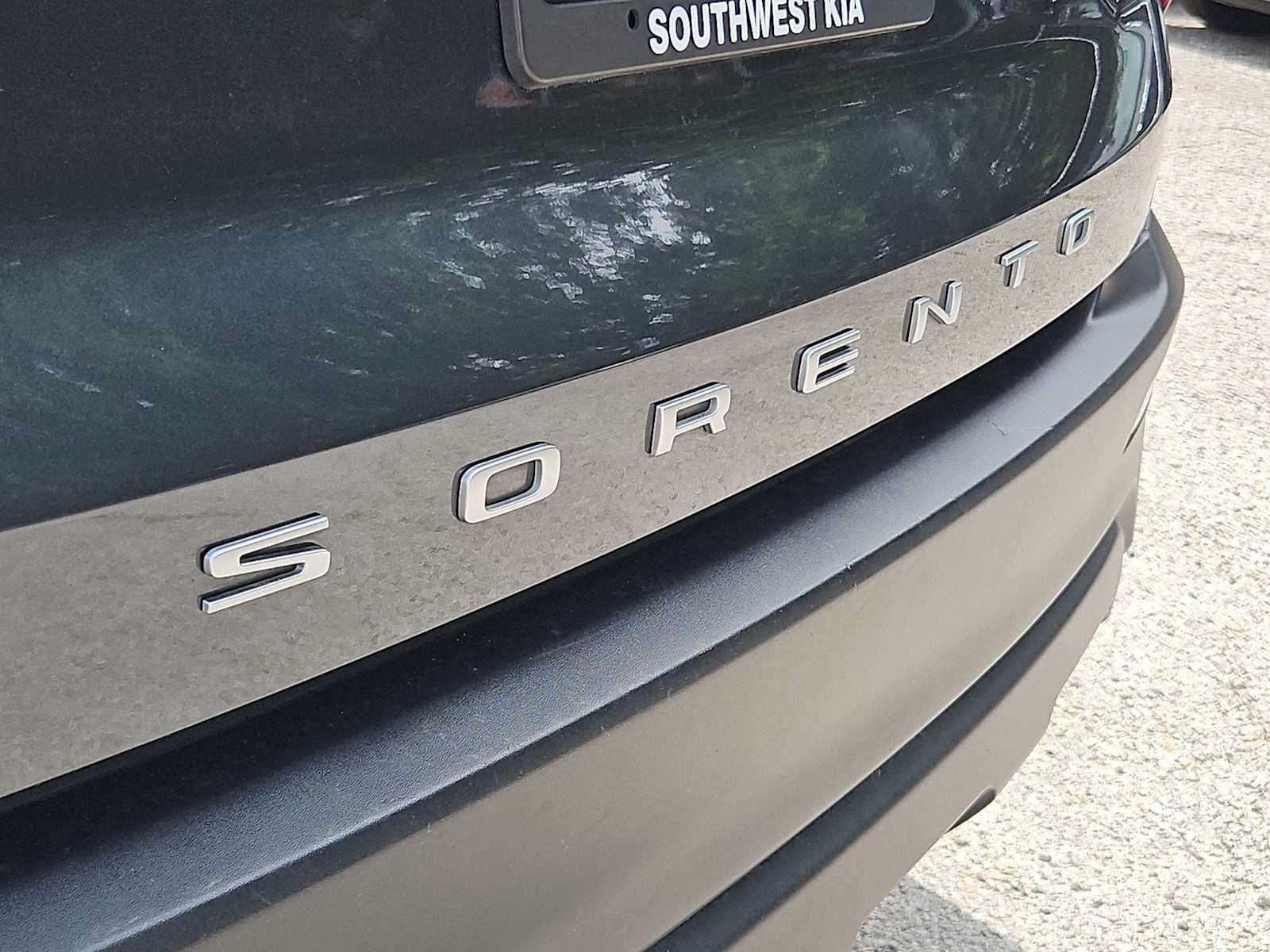 Thumbnail: 2022 Kia Sorento - 11