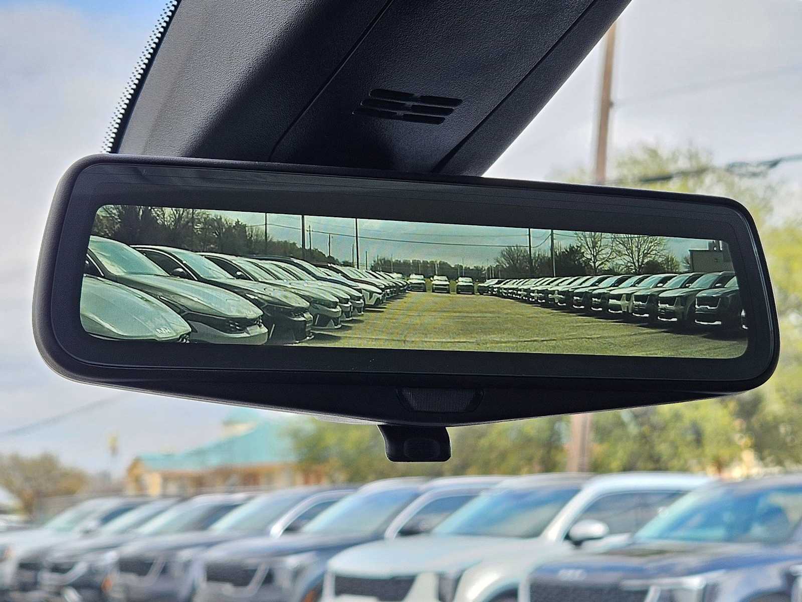 Thumbnail: 2021 Chevrolet Traverse - 28