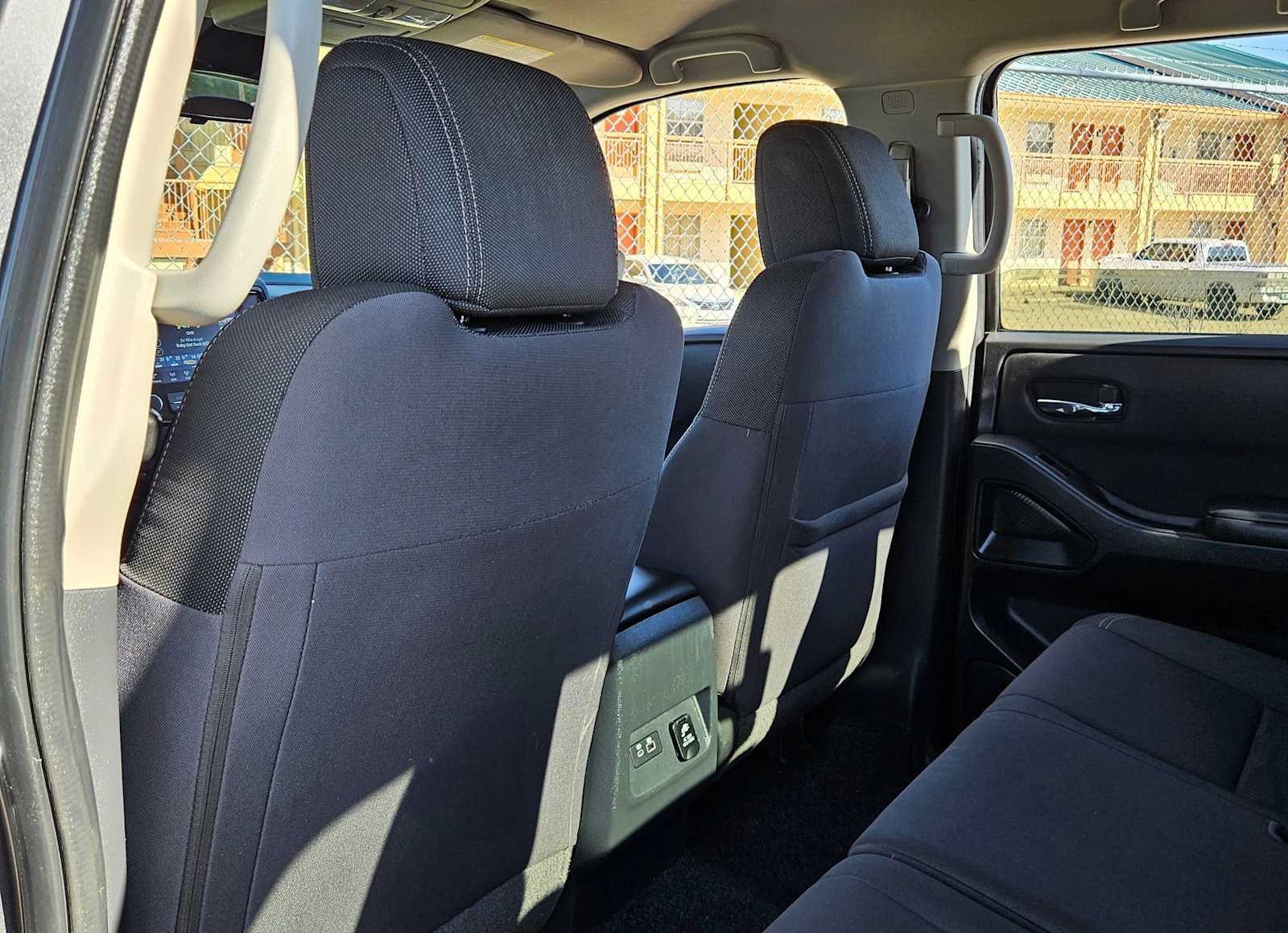 Thumbnail: 2023 Nissan Frontier - 16