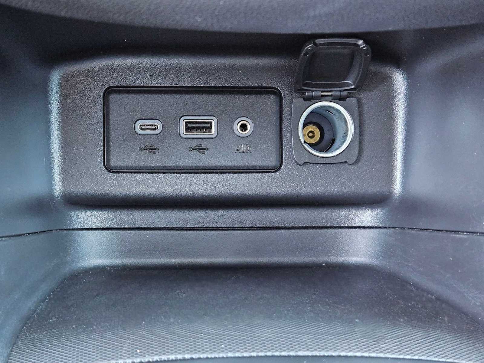 Thumbnail: 2024 Chevrolet Equinox - 31