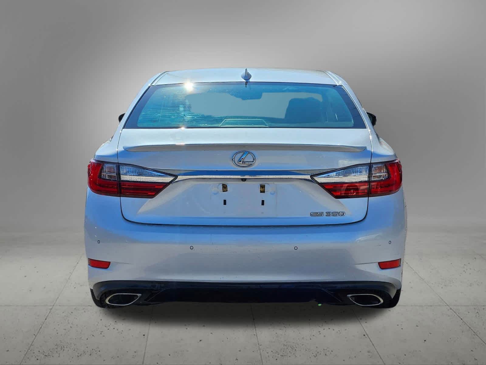 Thumbnail: 2018 Lexus ES - 5