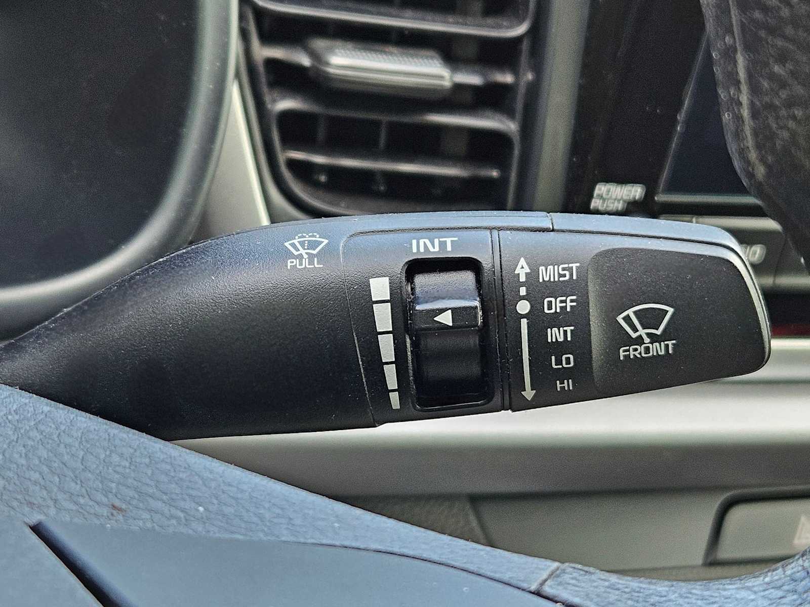 Thumbnail: 2023 Kia Rio - 15