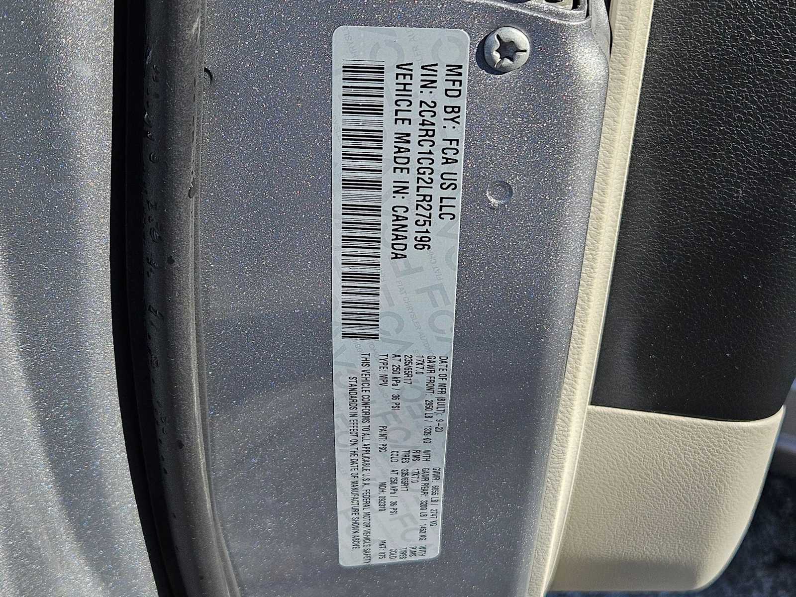 Thumbnail: 2020 Chrysler Voyager - 24