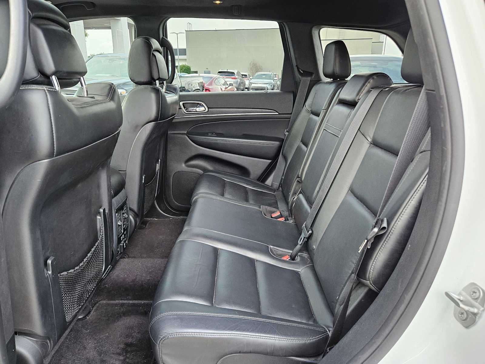 Thumbnail: 2018 Jeep Grand Cherokee - 10