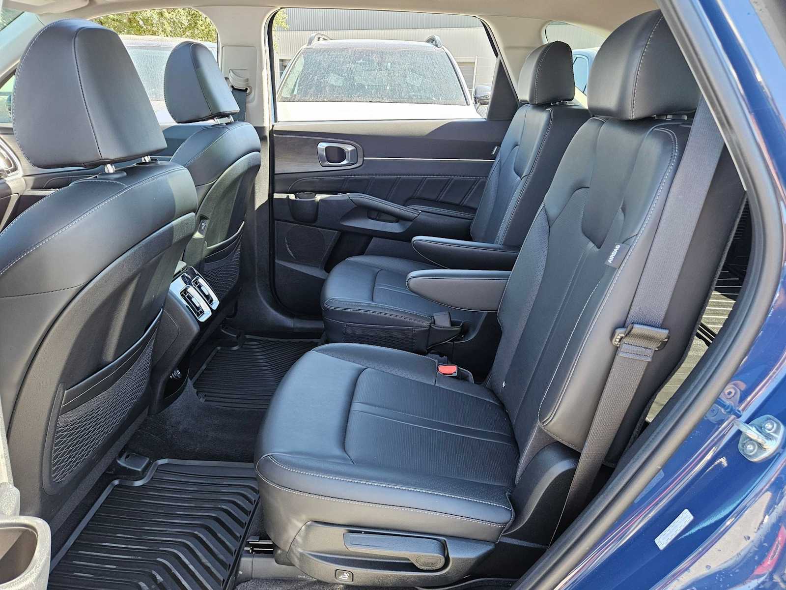 Thumbnail: 2024 Kia Sorento - 20